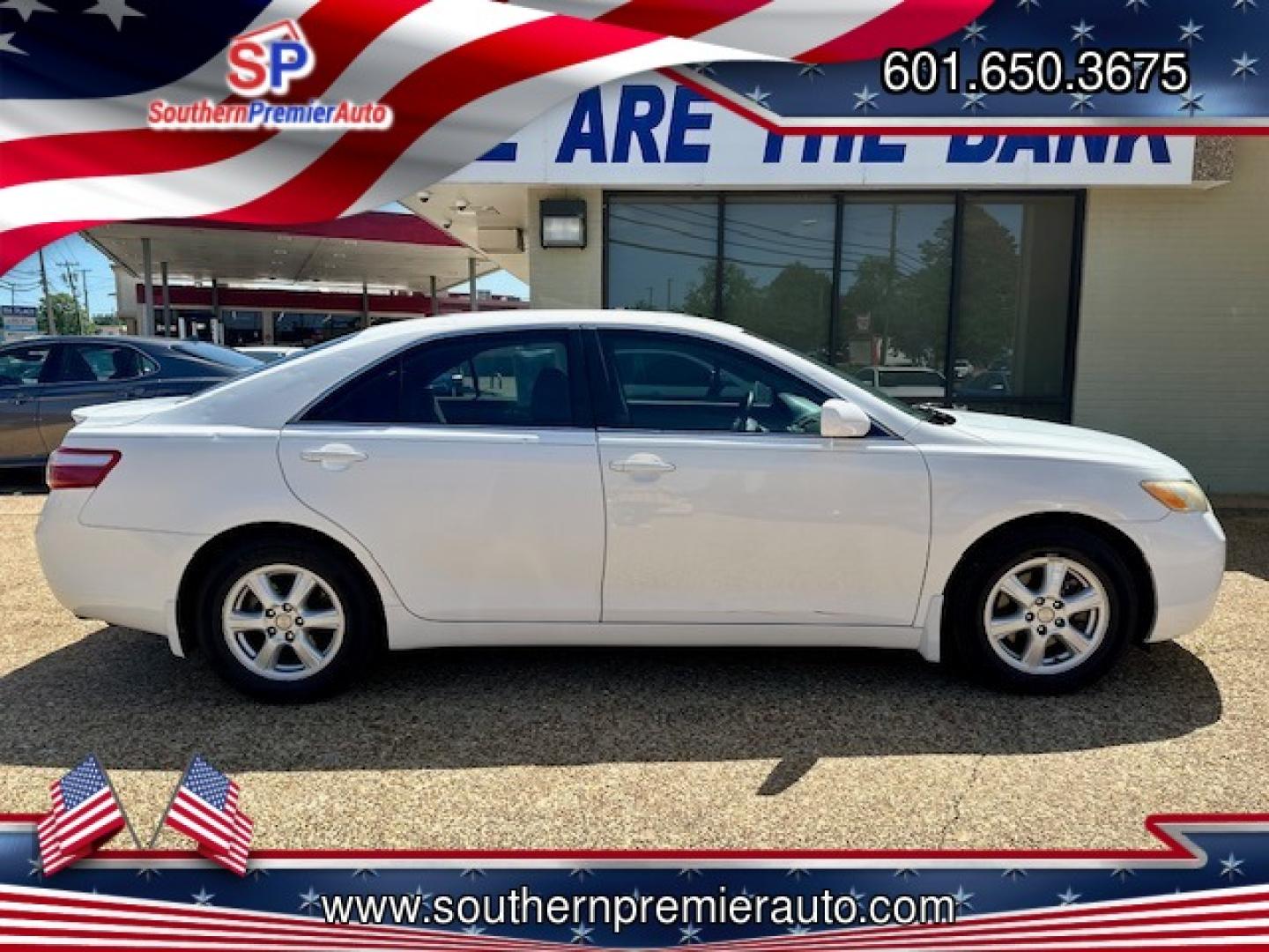 2009 WHITE TOYOTA CAMRY SE; LE; XLE (4T1BK46K09U) , located at 922 W. Beacon St., Philadelphia, MS, 39350, (601) 650-3675, 32.770447, -89.127151 - Photo#6